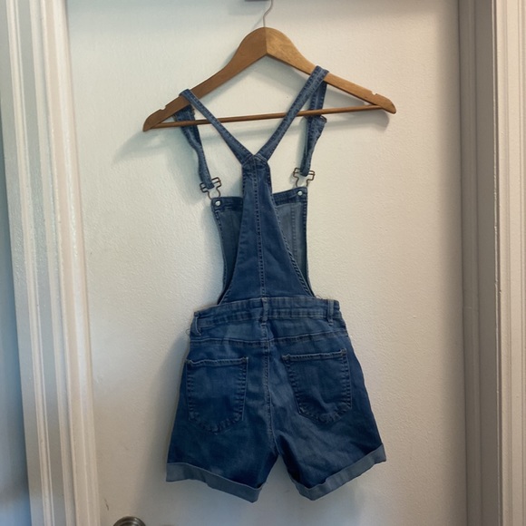 Ardene Overall Shorts - Picture 2 of 2